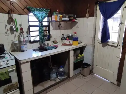 Casa 3 ambientes con 1 baño