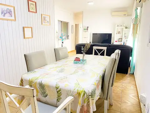 Casa 5 ambientes con 1 baño