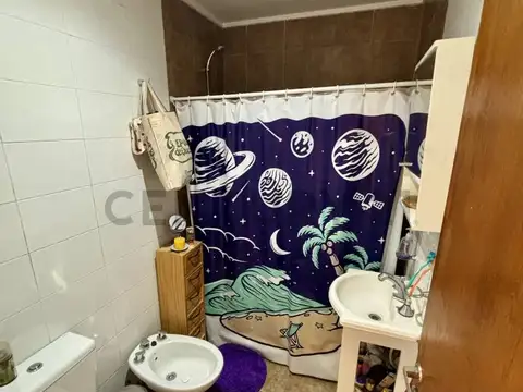 Ph de un dormitorio y cochera en venta calle 39 e/ 137 bis y 138 san carlos