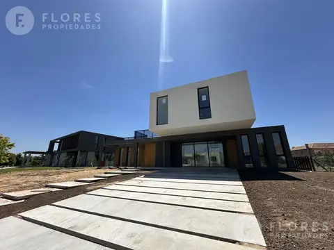 La Diligencia, Pilara, Pilar