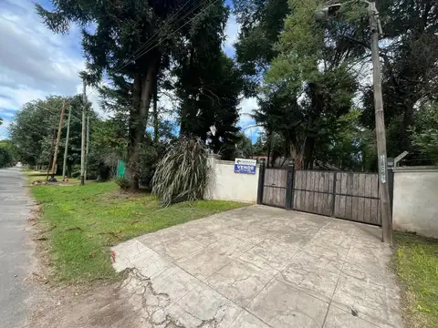 Villa Elisa, 15 e/( 419 y 421)  a metros de Arana, entre cam