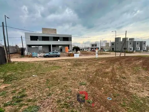 Docta Avenida Mza 167 Lote 3