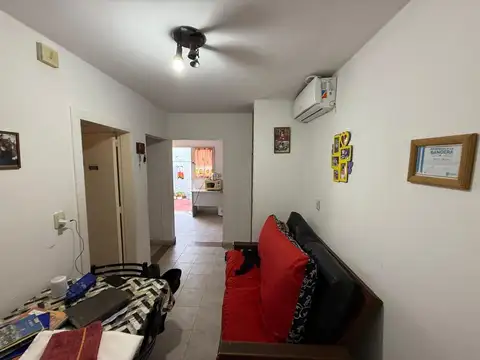 Depto Tipo Casa 2 ambientes con 1 baño