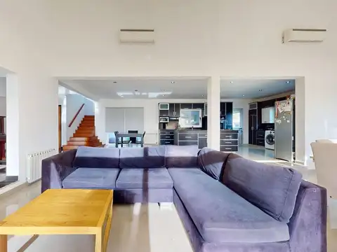 Casa en VENTA 4 dorm. en Club de Campo La Candida