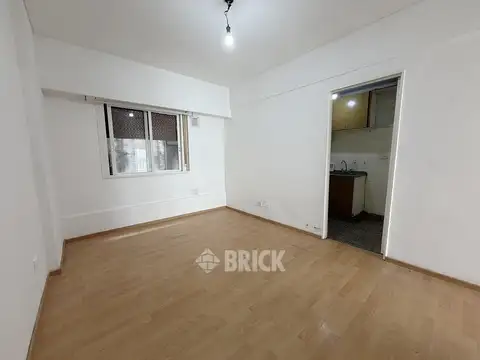 AV. RIVADAVIA AL 3400 - CONTRAFRENTE BALCON VISTA ABIERTA TODO SOL APTO PROFESIONAL