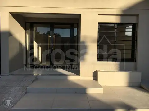 VENDE OFICINA EN PLANTA BAJA