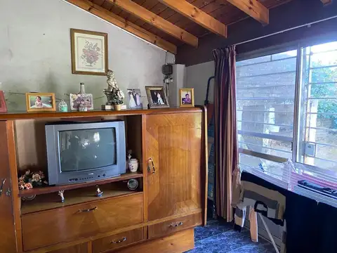 Casa sobre lote 10 x 40