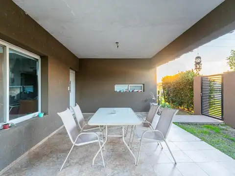 Casa en Venta en Funes, USD 145.000