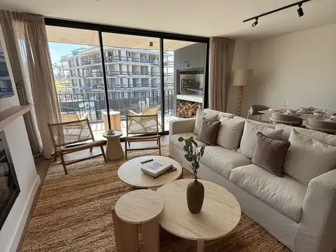 Venta apto en Carrasco 3 Dormitorios y escritorio