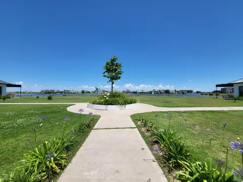 LOTE EN VENTA EN SANTA CLARA AL SUR A LA LAGUNA