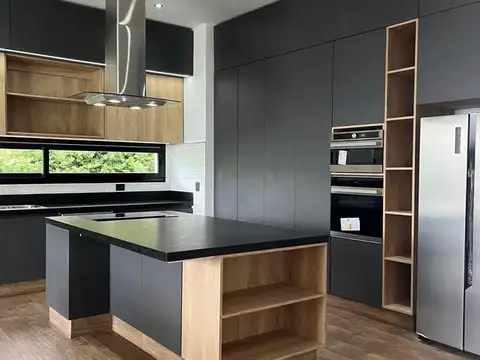 Casa en Venta en Nordelta, USD 1.150.000