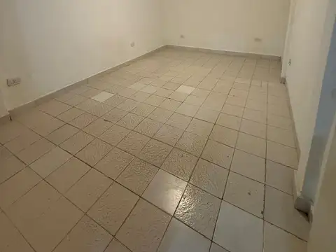 Depto Tipo Casa en Alquiler en Villa Constructora, $ 550.000