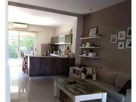 Casa en Venta en Monte Grande, USD 130.000