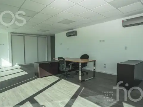VENTA OFICINA EN ZONA CENTRO