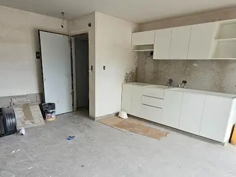 Venta departamento de pozo Moron Norte
