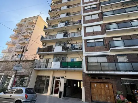 Local - Venta - Argentina, Tres de Febrero - Av La Plata 3331