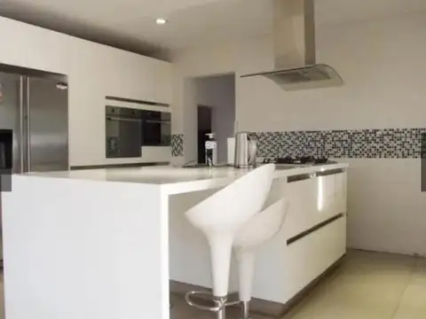 Casa en Venta en Countries y Barrios Cerrados en Tigre, USD 390.000