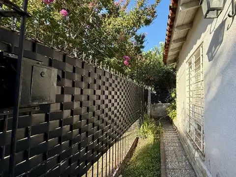 Casa 4 amb - 3 dormitorios y patio en Castelar