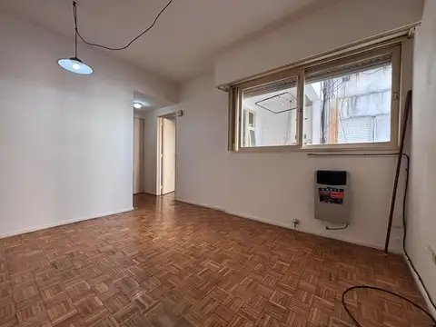 2 ambientes luminosos  Con lavadero independiente y baulera