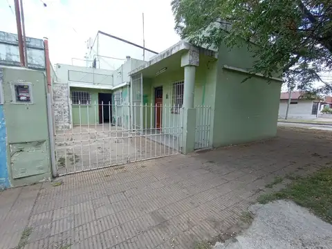 VENTA CASA 3 AMB BELLA VISTA TERRAZA A RECICLAR