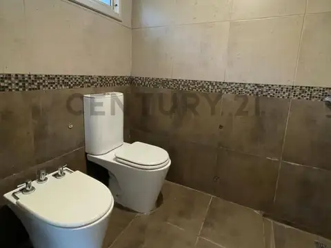 Jorge Luis Borges 400, Piso 0