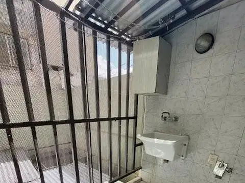 Departamento 5 ambientes con 2 baños