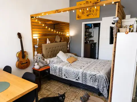 Depto Tipo Casa en Venta 54 años