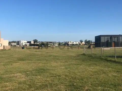 LOTE SAN SEBASTIAN AREA 1-PILAR