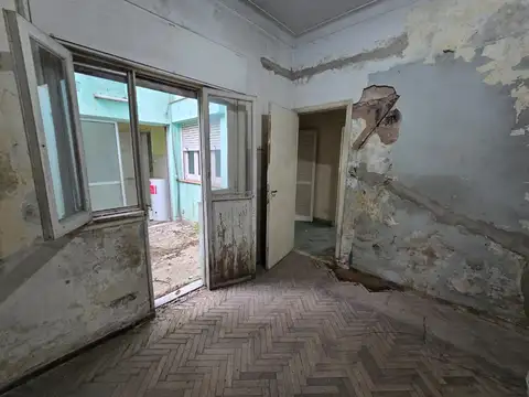 Depto Tipo Casa en Venta en Lanus Oeste, USD 65.000