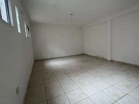 Local en alquiler Barrio San Carlos apto oficina