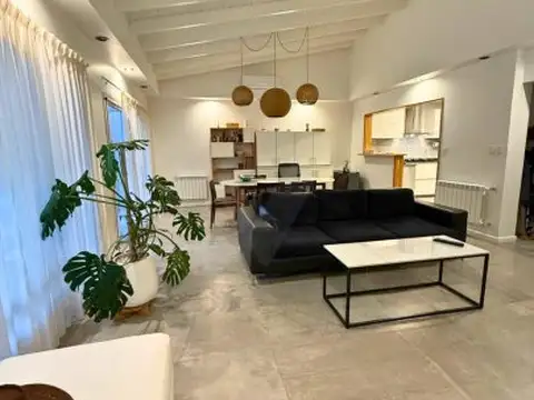 C. 131 5978, B1885 Guillermo Enrique Hudson, Provincia de Buenos Aires, Argentina , Piso No definido