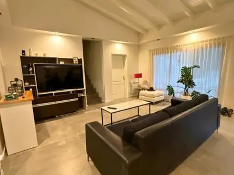 Casa en Venta en El Carmencito, USD 295.000