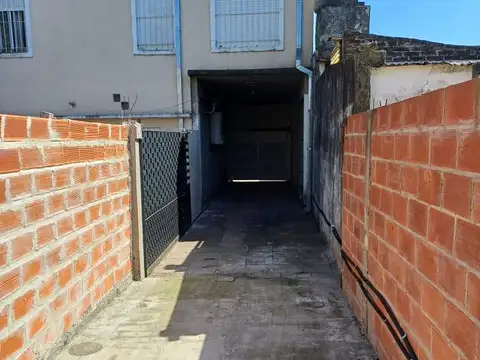 Depto Tipo Casa en Venta en Burzaco, USD 75.500