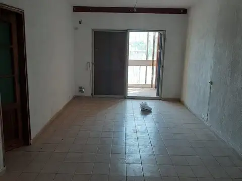 Departamento 5 ambientes con 1 baño