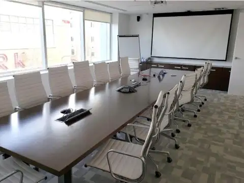 Oficina en Venta con 5 cocheras