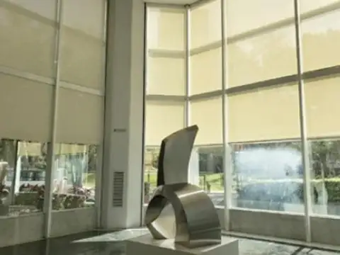 Oficina en Venta con 5 cocheras