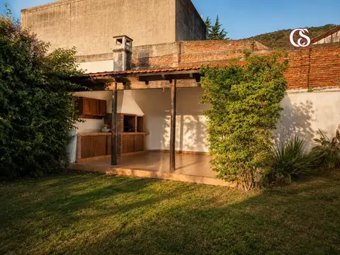 Casa 4 ambientes con 3 baños
