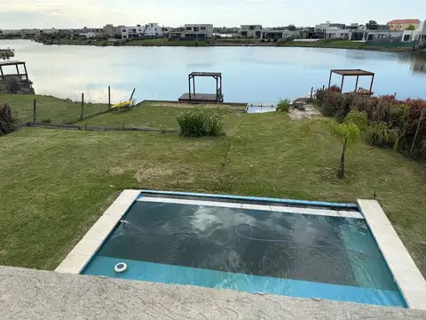 Casa  en Venta en San Sebastian, Escobar, G.B.A. Zona Norte