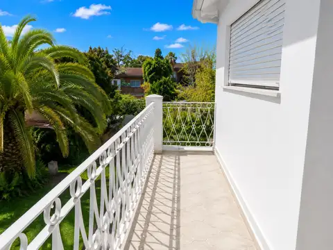 Chalet 5 ambientes en venta en Martinez