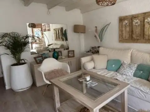 Pilar del Lago, Amancio Alcorta 1100