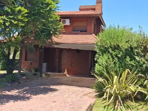 VENTA CASA  EN COUNTRY MASCHWITZ CLUB