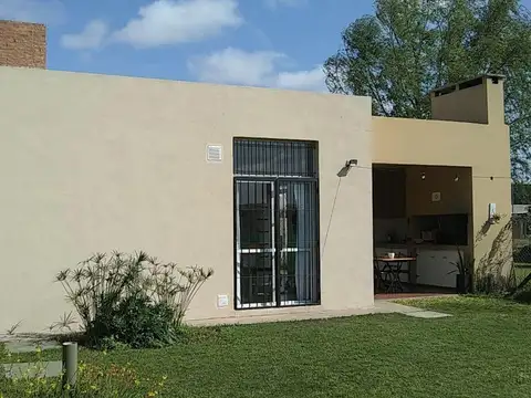 Casa en Venta en Roldan, USD 110.000