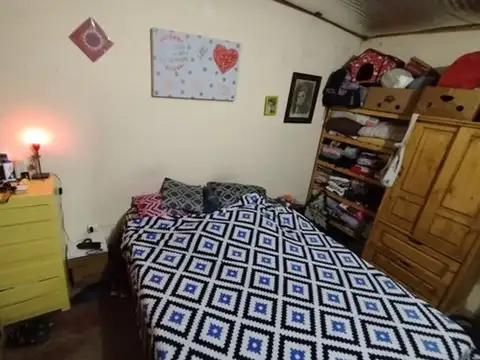 Casa 2 ambientes con 1 baño