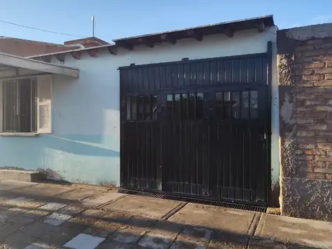 CASA CON DEPARTAMENTO CON AMPLIACION PARA LOCAL 