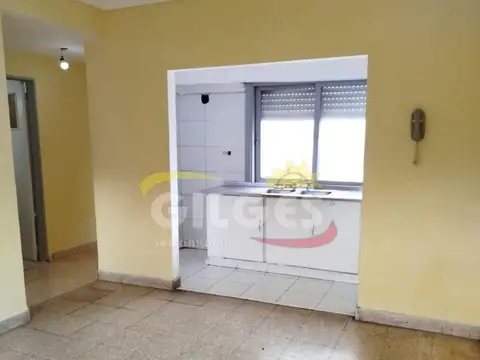 Venta de Departamento 3 Ambientes en Ramos Mejía Con Cochera
