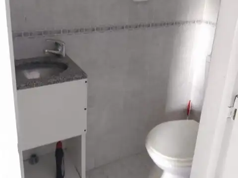 Depto Tipo Casa en Venta con 1 cocheras