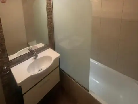 Depto Tipo Casa en Venta en Flores, USD 160.000