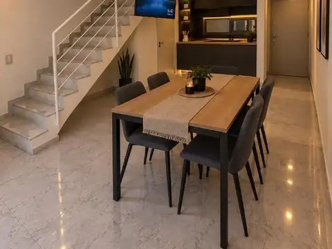 Depto Tipo Casa en Venta de 4 ambientes