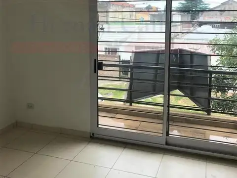 Departamento en Alquiler en Lomas del Mirador, $ 480.000