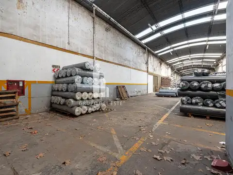 Depósito en Flores